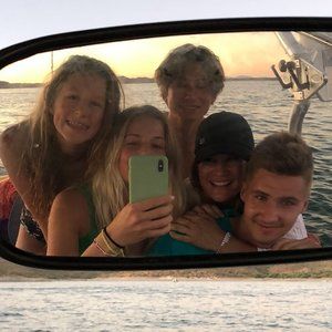 Meet your Posher, Collette